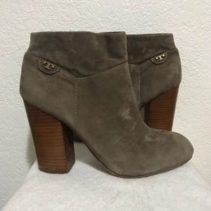 Tory Burch Fulton Bootie size 7.5